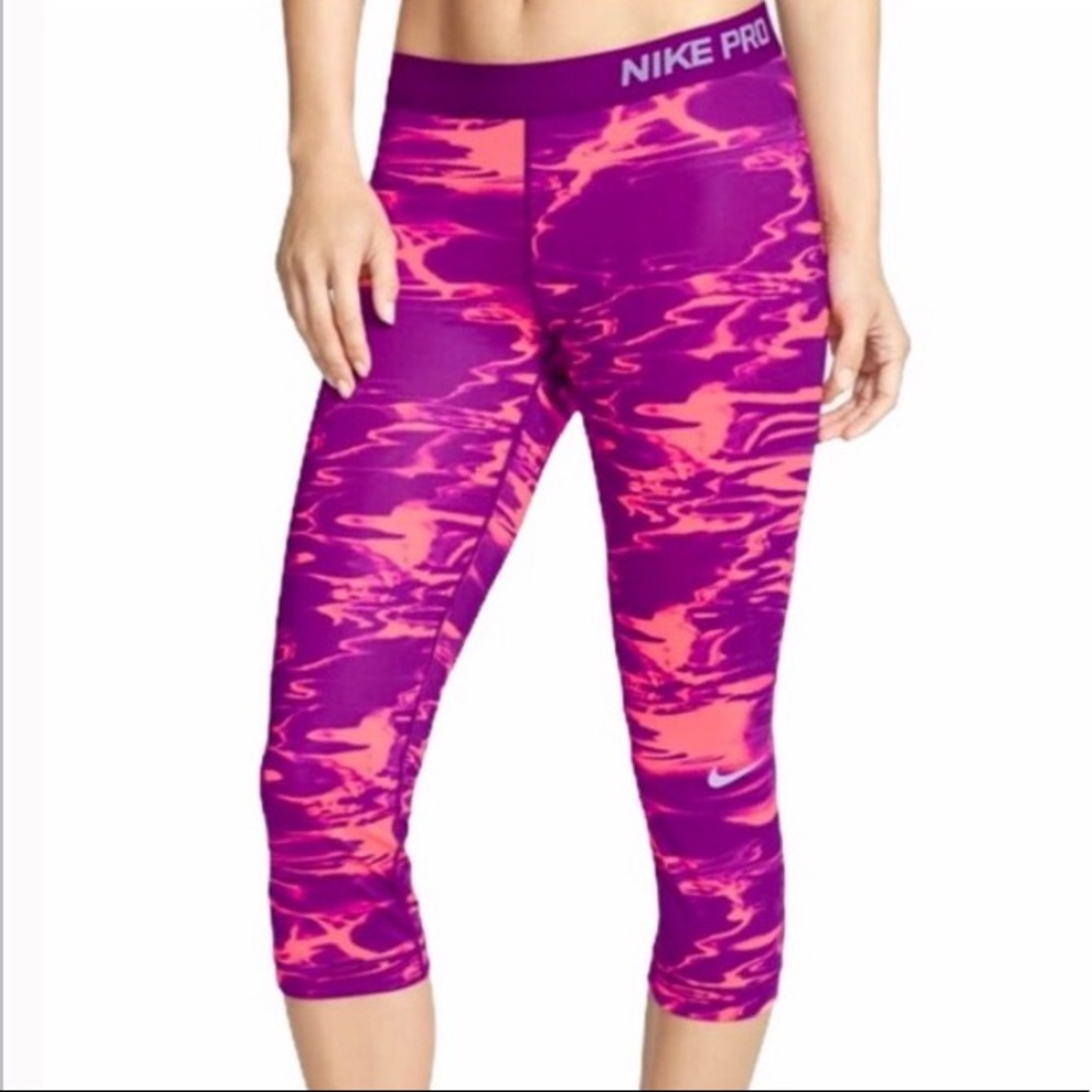 Nike pro dri fit Capri leggings